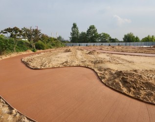 수도권매립지 야생화단지 장미원·야외무대 조경공사 관급자재 (흙콘크리트)